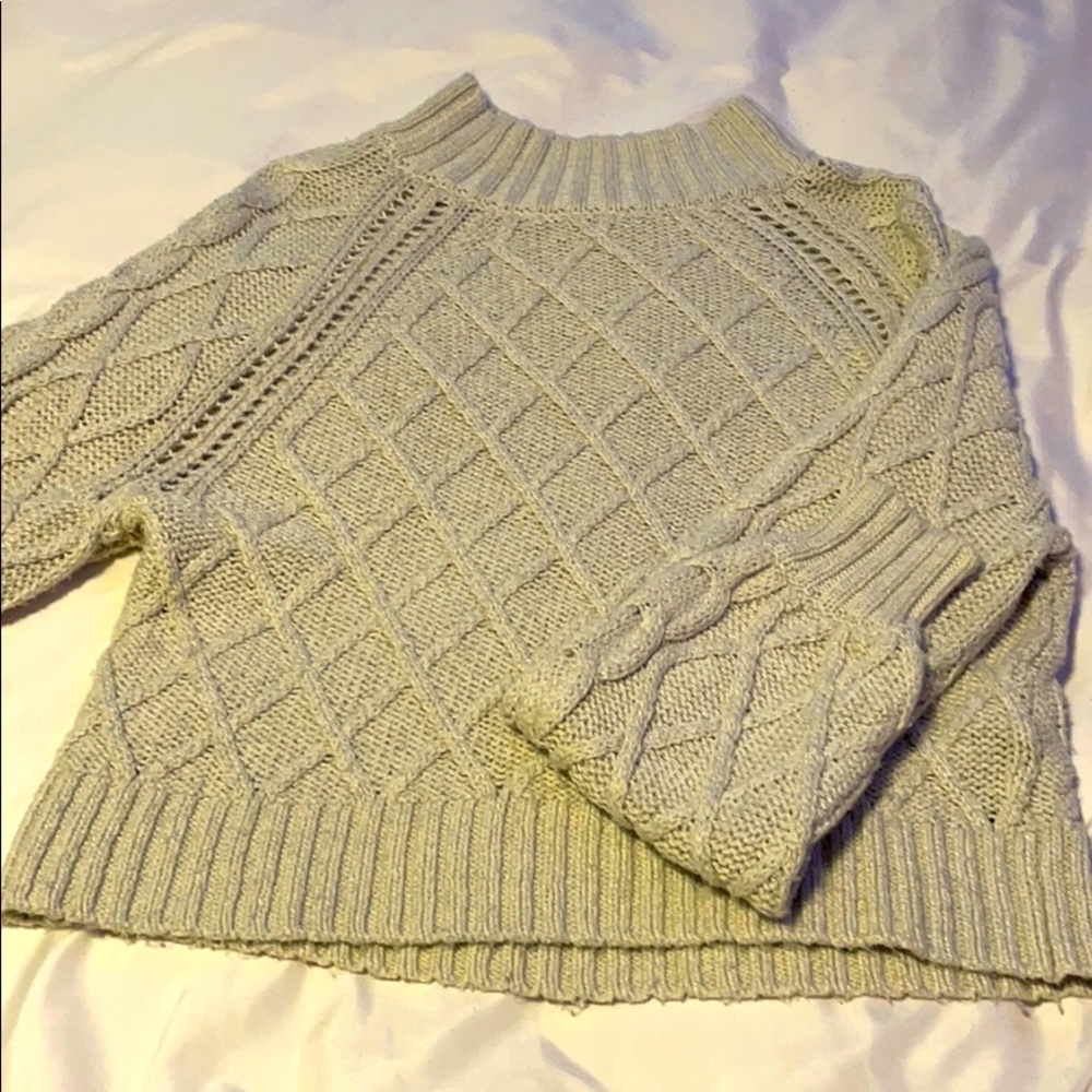 A beautiful long sleeve !